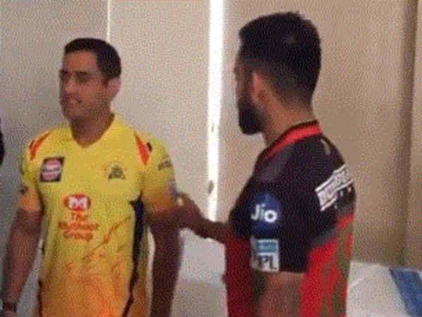 இரண்டு கேப்டன்கள் 