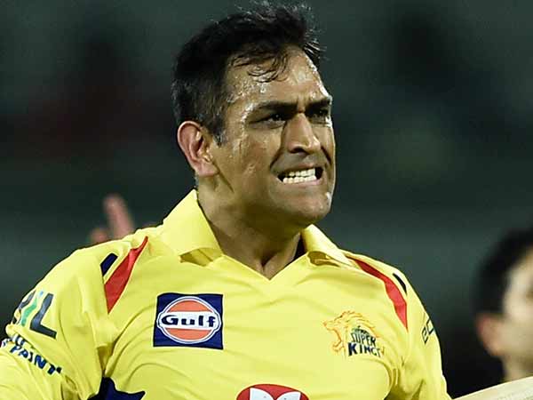 கேப்டன் டோணி 