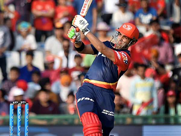 கம்பீரும் ரஹானேவும் 