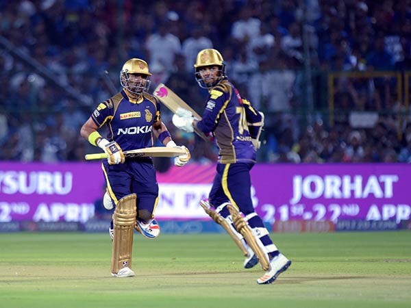 ஹாட்ரிக்கிலும் போட்டி 