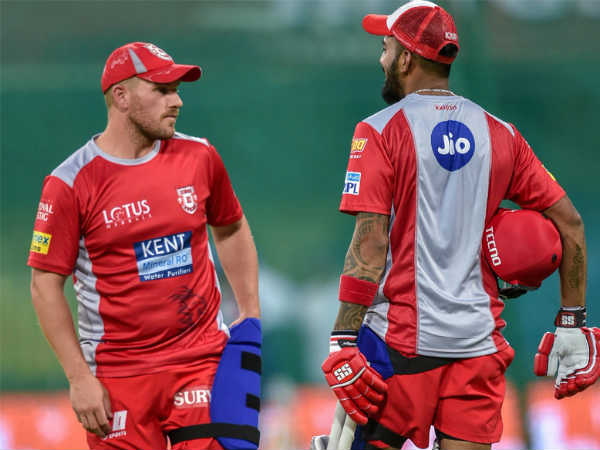 அப்படியே தோனி 