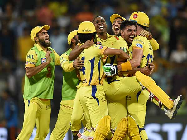 சிஎஸ்கே சாதனை 