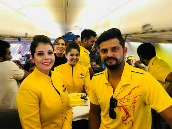 விமானம் மூலம் சென்னை வந்தனர் 