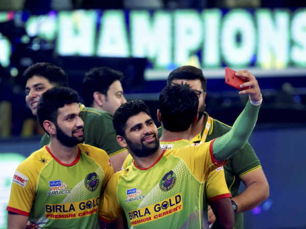 கோடியில் ஏலம் 