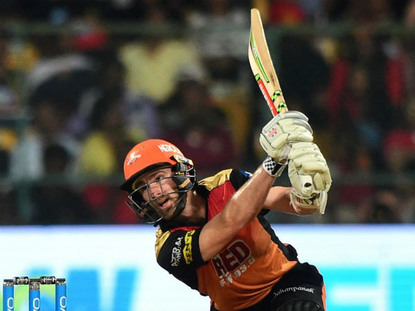 3. அதிக ரன்கள் குவிப்புக்கான ஆரஞ்ச் கேப் - கேன் வில்லியம்சன் (ஹைதராபாத்) 