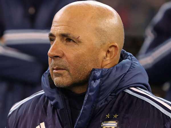 வெந்த புண்ணில் வேல் பாய்ச்சிய செம்போலி