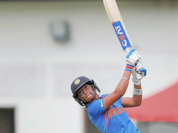 ஹர்மன் காப்பாற்றினார் 