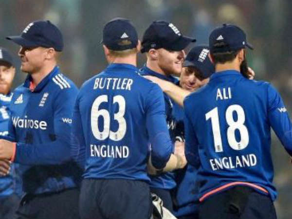  அதிக ரன்கள் அடித்த வீரர்