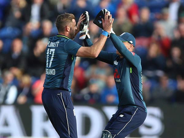 இங்கிலாந்து ஏற்றம்