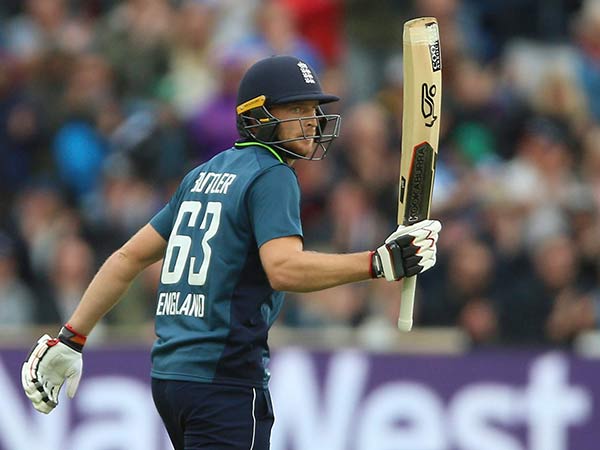 ஆபத்தில் கை கொடுத்தார் 