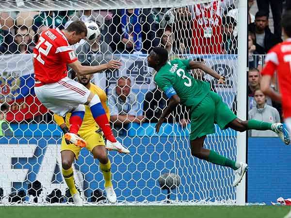  டிக்கெட் வாங்க பெரும் கூட்டம்