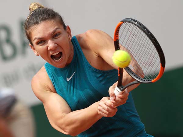simona halep wins her maiden grand slam 