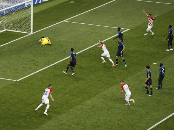 தோற்றாலும் பாராட்டு 