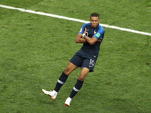 பெரிய அளவில் கவனிக்கப்பட்டார் 