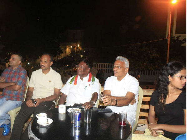 முதல்வர் 