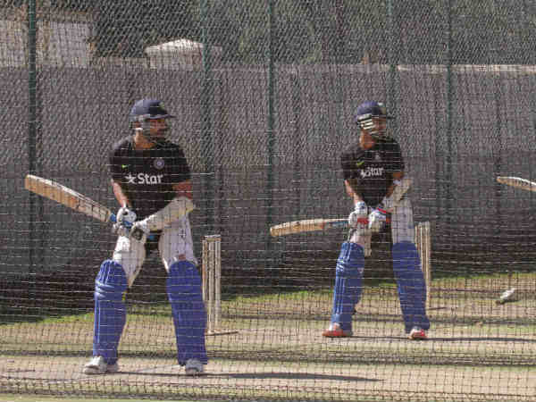 கண்ணை மறைக்கும் கிரிக்கெட் 