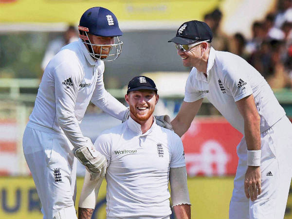 2 ரன்களில் வெற்றி 