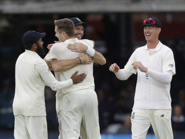 போராடாத வீரர்கள்