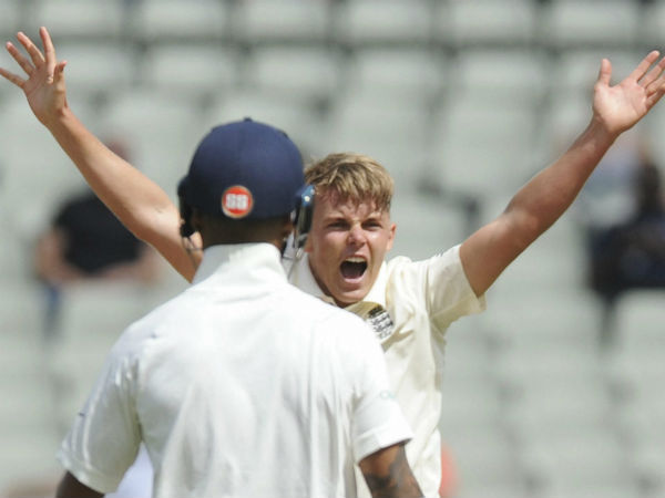 சாம் கர்ரன்: 