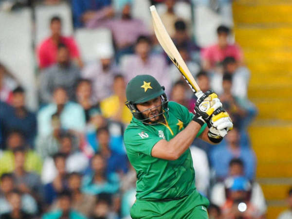 அப்ரிடி கலக்கல் 