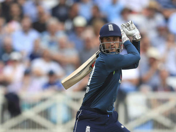 கோலி வேற்று கிரகத்தை சேர்ந்தவர் 