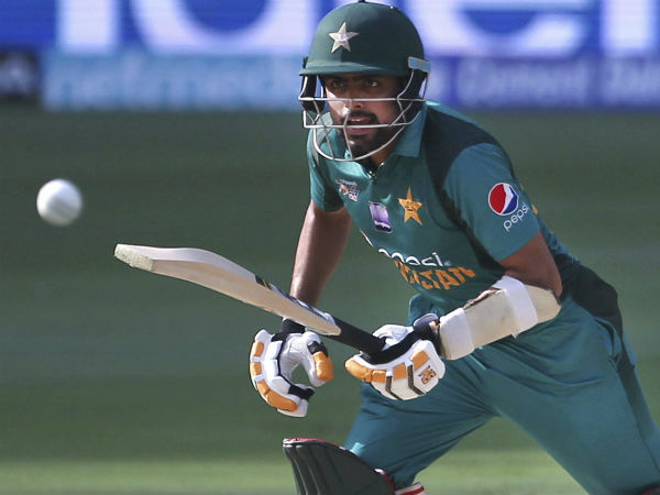 ஸ்கோர் இப்போது 