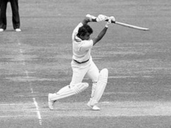 கவாஸ்கர் எவ்வளவு அடித்தார் தெரியுமா?