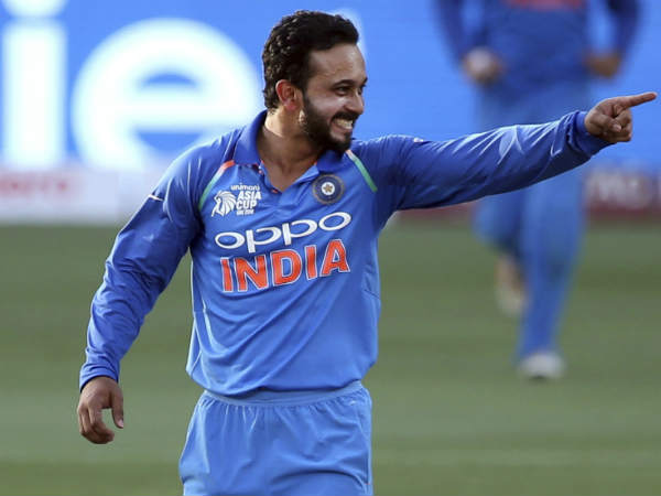 ஜாதவ் பேட்டிங் மட்டும் தானா? ஜாதவ் பேட்டிங் மட்டும் தானா?