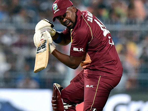 வெஸ்ட் இண்டீஸ் திணறல் பேட்டிங் 