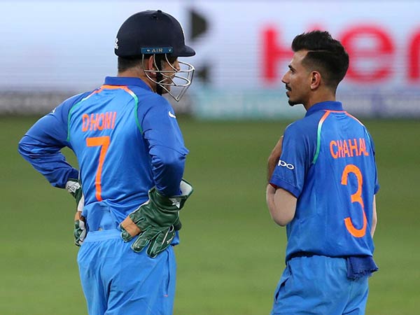 கேப்டன் பொறுப்பில் தோனி எப்படி?