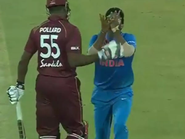 கேட்ச் பிடிக்க வந்த பும்ரா