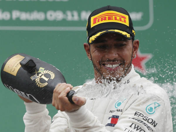 பள்ளிகள் மற்றும் வீடுகள் கட்டலாமே