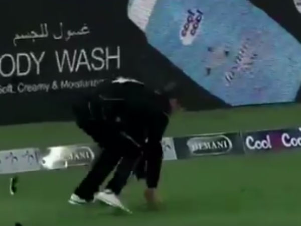 பீல்டிங் செய்யாம விட்டுருக்கலாமே