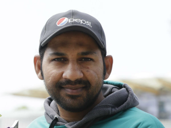 புகார் அளித்த சர்ப்ராஸ்