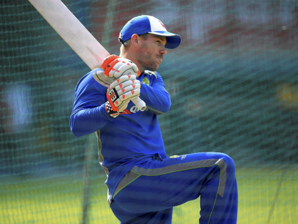 டேவிட் வார்னர் 81