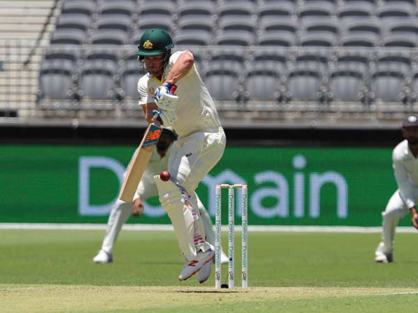 அடுத்த பந்தில் என்ன ஆனது?