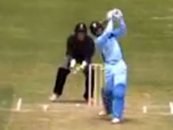 எந்த போட்டியில் சாதனை?