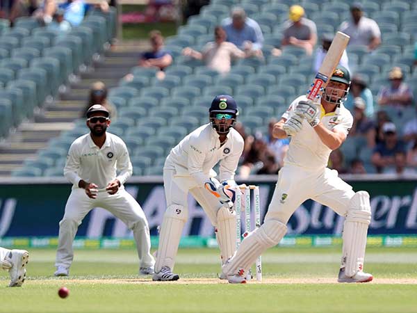 மோசமான ஷாட் ஆடினர்