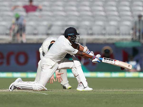 வாய்ப்புப் பெற்ற முரளி விஜய் - ராகுல்