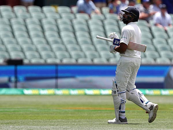 ரசிகர்கள் ஏமாற்றம் அடைந்தனர் ரசிகர்கள் ஏமாற்றம் அடைந்தனர்