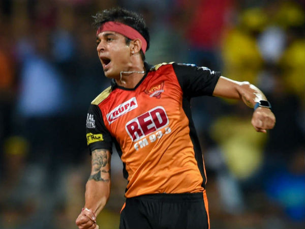 சித்தார்த் கௌல் எப்படி?