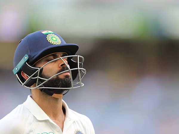 சுழலில் சிக்கிய இந்தியா