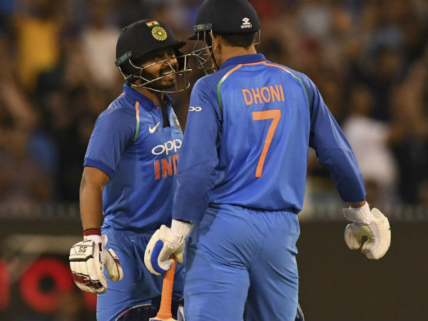 தோனியின் கண்டுபிடிப்பு தோனியின் கண்டுபிடிப்பு