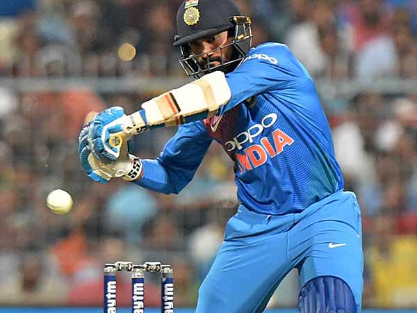 25 ரன்கள் அடித்த கார்த்திக்