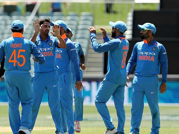 வீரர்கள் மாற்றம்