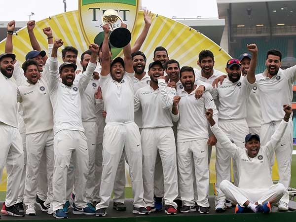 மே மாதம் வந்த ஈமெயில்