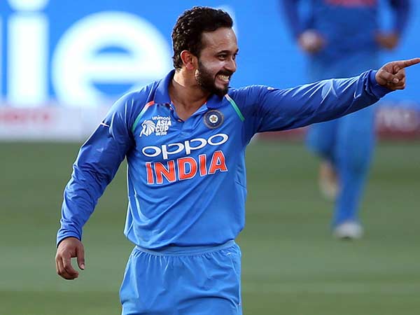 கேதார் ஜாதவ் வாய்ப்பு பெற்றார்