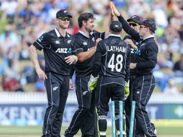 அதிக ஐந்து விக்கெட்கள் அதிக ஐந்து விக்கெட்கள்