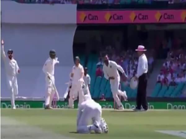 தடுமாறும் அம்பயர்கள்