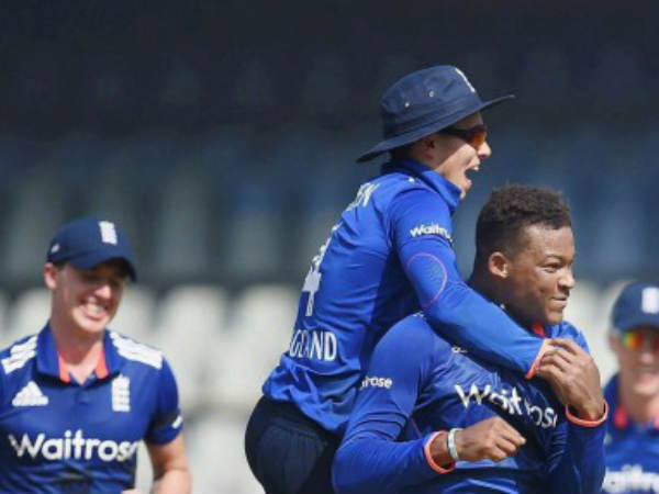 வலுவான அணி இங்கிலாந்து